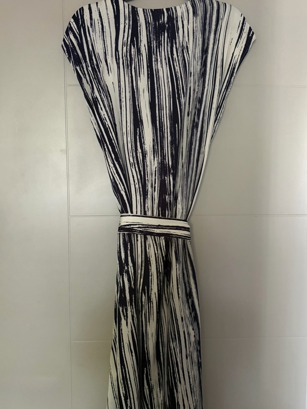 Banana Republic Sleeveless Black and Cream Stripe Midi Dress - Picture 3 of 5